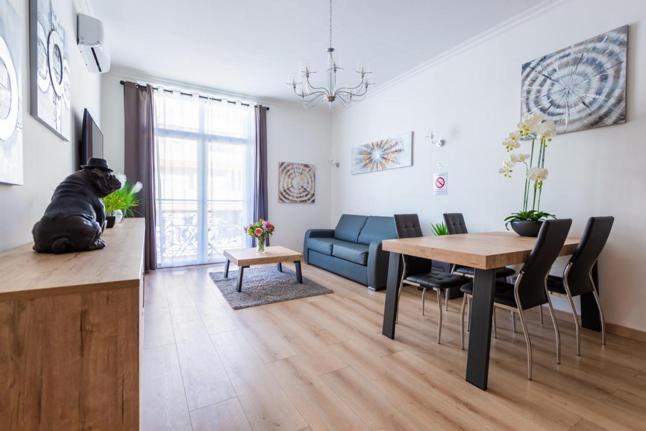 Sunny And Modern Baquis Flat Apartment Nisa Exterior foto